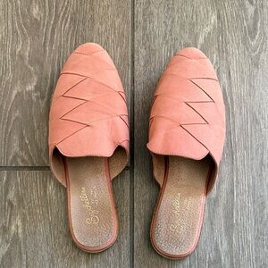 Seychelles Coral Woven Mules